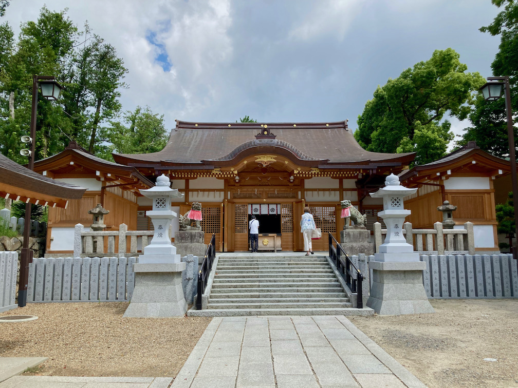 茨木神社本殿